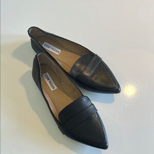 Steve Madden Women’s Black Leather Flats 9